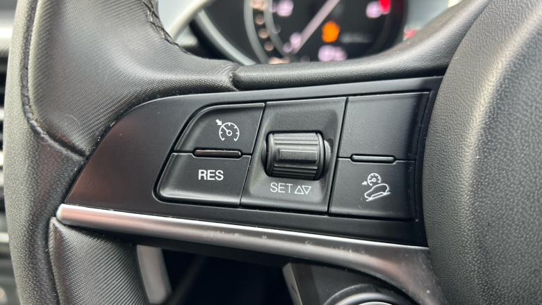 Alfa Romeo Stelvio 2.2 D 210 Speciale 5dr Auto Diesel Estate